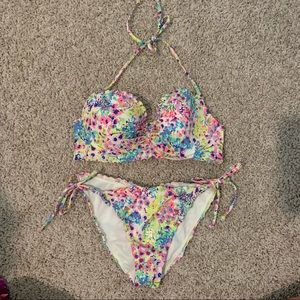 Victoria’s Secret bikini top and bottoms